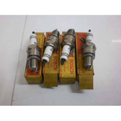 Set of 4 spark plug BOSCH WG250T30