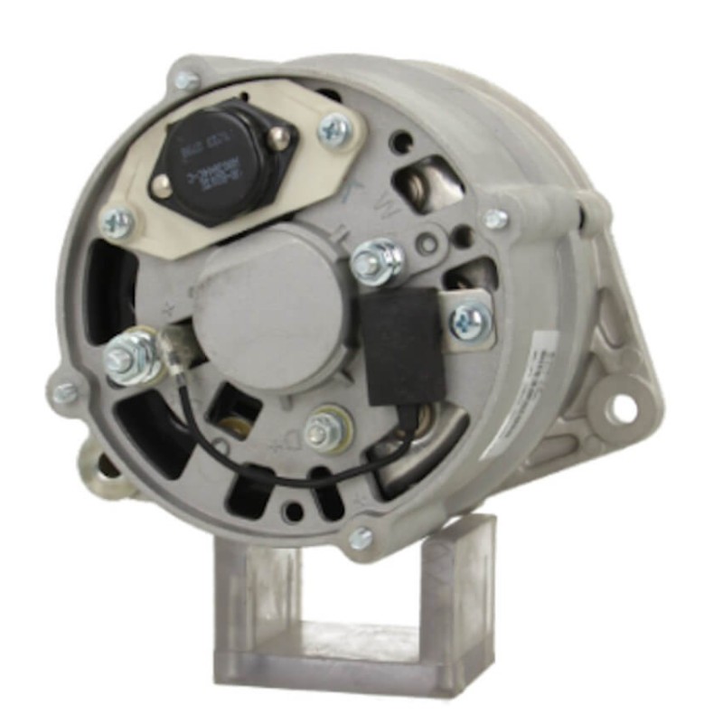 Alternatore sostituisce 0161672 / 529942 / S582805A Still 55A (Bosch type) Alternatore sostituisce 0161672 / 529942 / S582805A Still 55A (Bosch type)