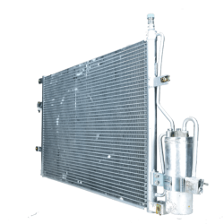 Condensador de aire acondicionado sustituye818159 / DCN33013 VOLVO