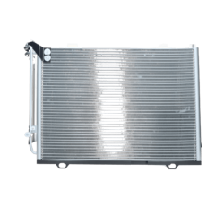 Condensatore di aria condizionata sostituisce 817562 / DCN17011 Mercedes-Benz